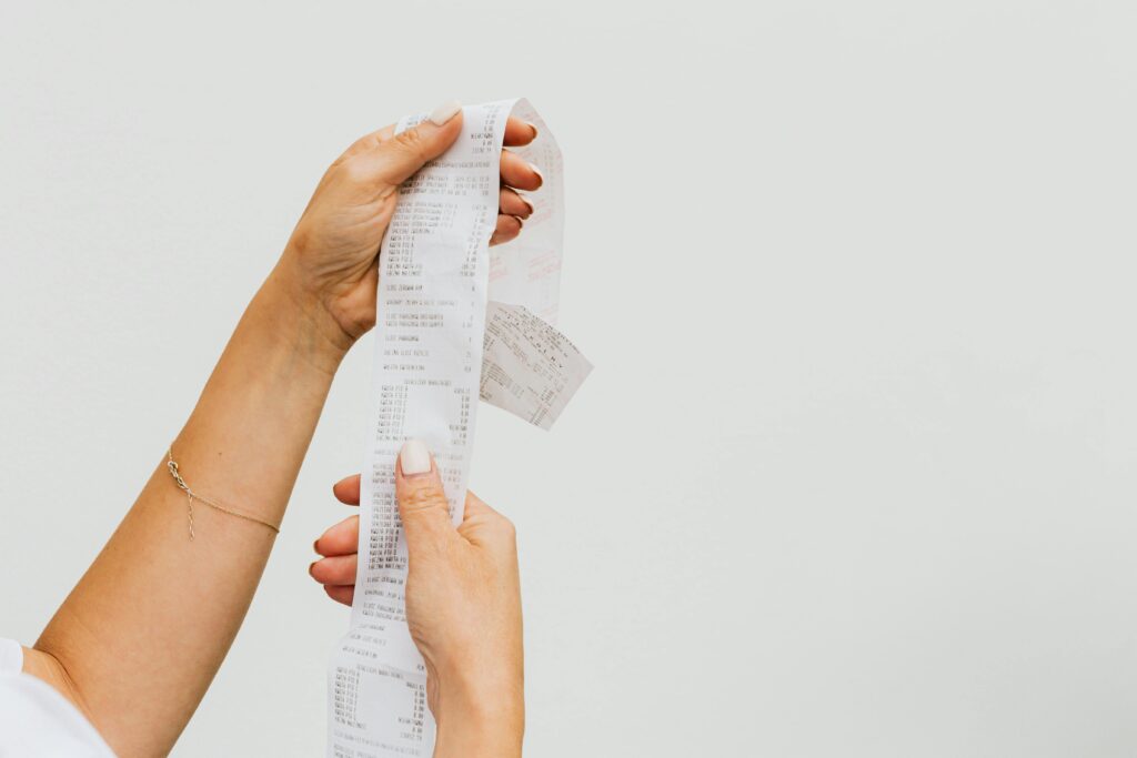 Micro-entreprise : comment faire une facture conforme et éviter les erreurs ? Micro-entreprise : comment faire une facture conforme et éviter les erreurs ?